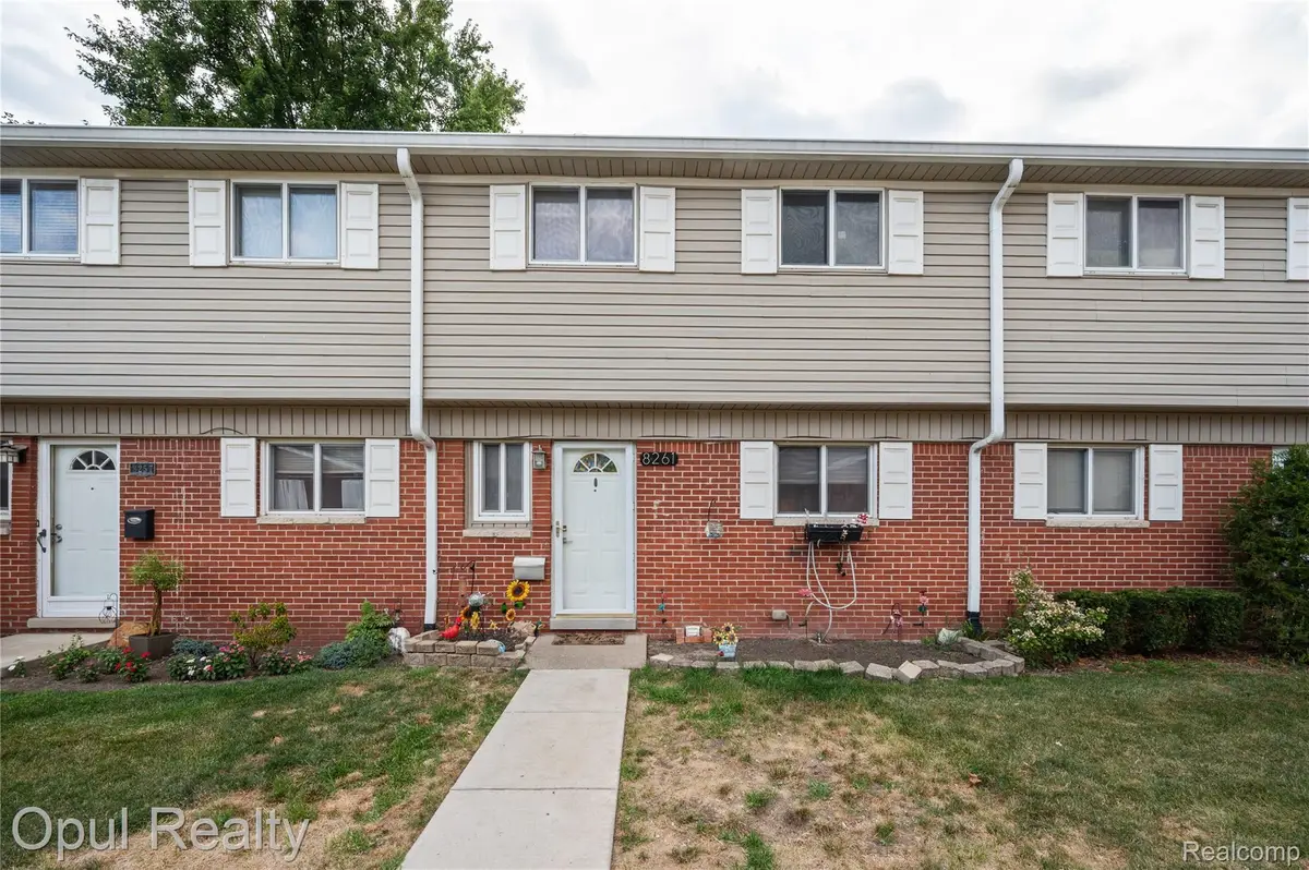 8261 Bristol Street, Westland, MI 48185 - #1