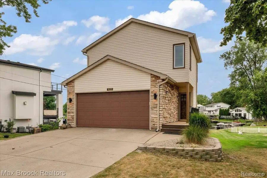 1025 Otter Avenue, Waterford, MI 48328 - #2