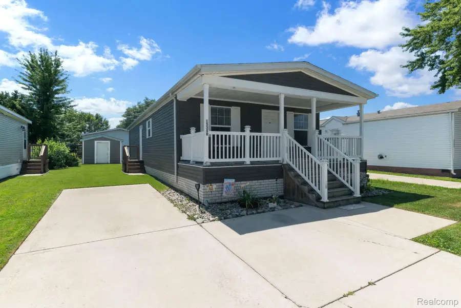 15350 Enchante Drive, Clinton Township, MI 48038 - #3