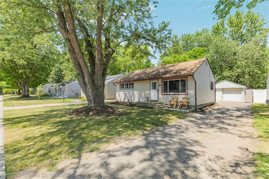 765 Robinwood Drive, Troy, MI 48083 - #2