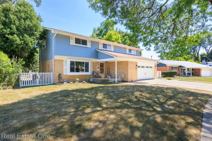 14012 Sunset Street, Livonia, MI 48154 - #3