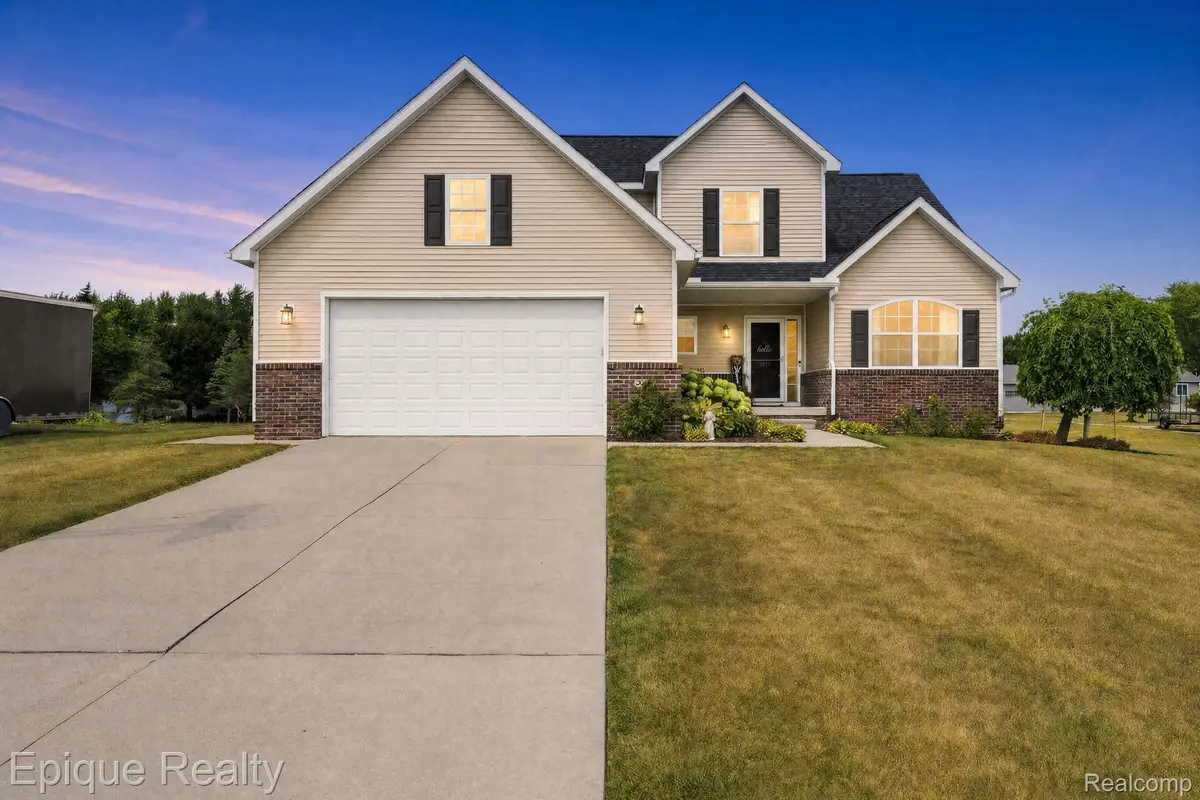 5591 Windermere Drive, Grand Blanc, MI 48439 - #1