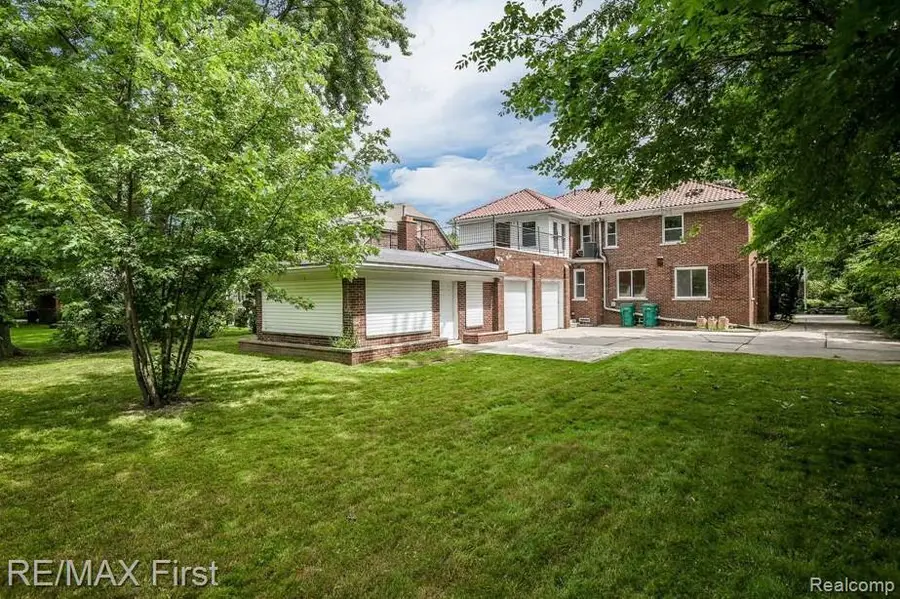 1349 Devonshire Road, Grosse Pointe Park, MI 48230 - #3