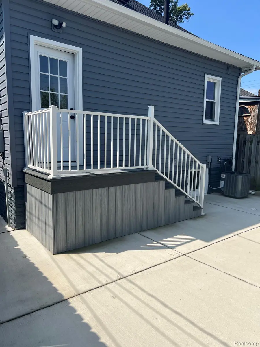256 Hudson Street, Wyandotte, MI 48192 - #3
