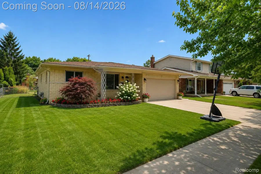 2730 Rhodes Drive, Troy, MI 48083 - #3