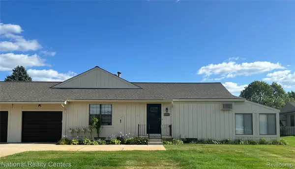 12440 Cambridge Boulevard #4, SouthLyon, MI 48178
