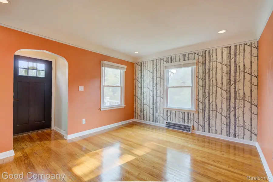 2211 Harvard Road, Berkley, MI 48072 - #3