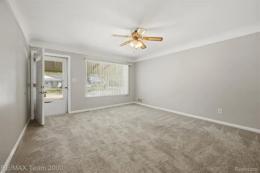 24645 Eton Avenue, Dearborn Heights, MI 48125 - #3