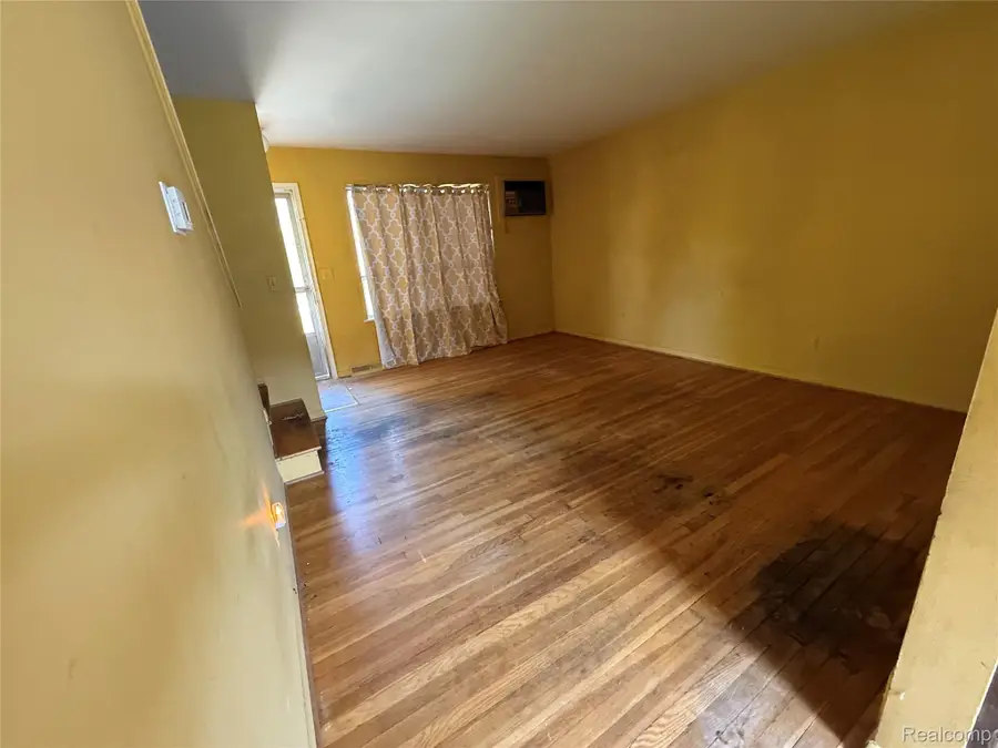 29220 Tessmer Court, Madison Heights, MI 48071 - #3