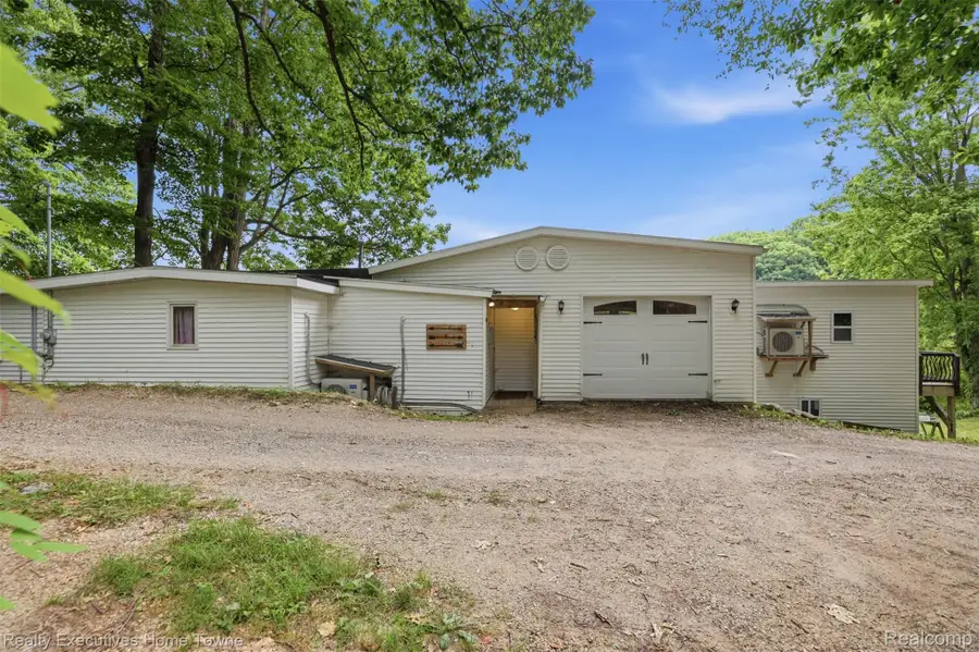 2665 Geneva Lake Drive, Shelbyville, MI 49344 - #2