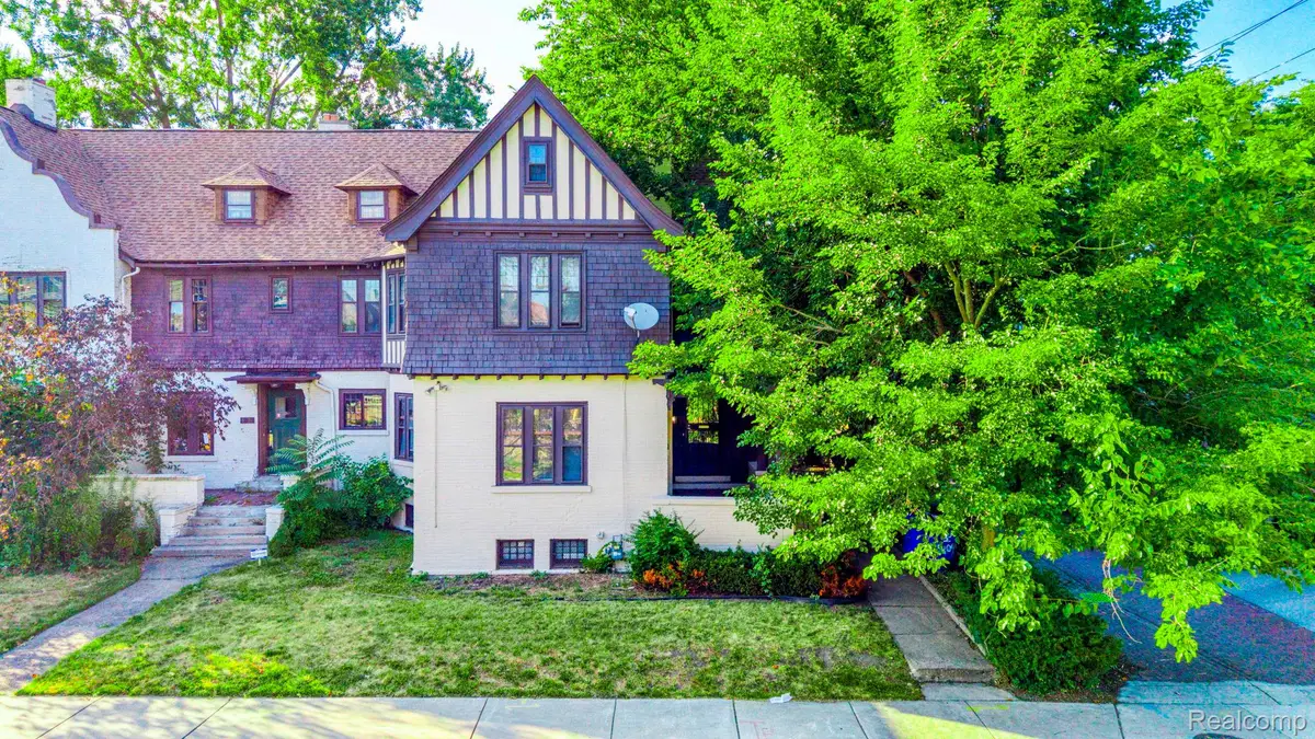8129 E Lafayette Street, Detroit, MI 48214 - #1