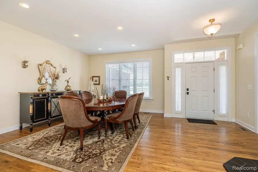 51770 North Avenue, Macomb, MI 48042 - #3