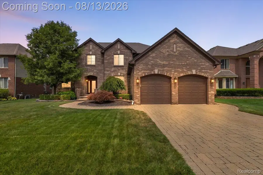 20727 Vesper Drive, Macomb, MI 48044 - #2