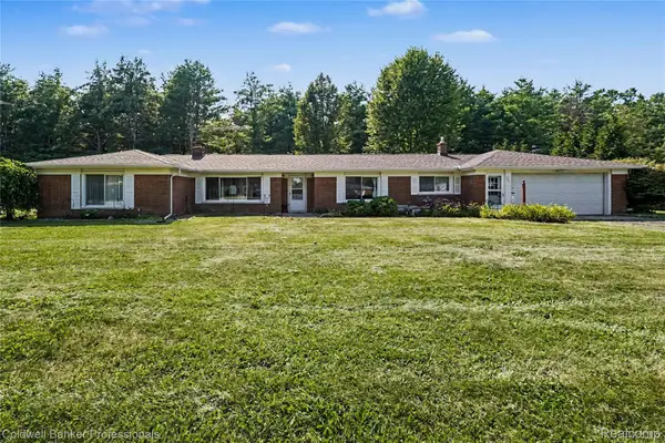 181 Sterling Drive, Lapeer, MI 48446