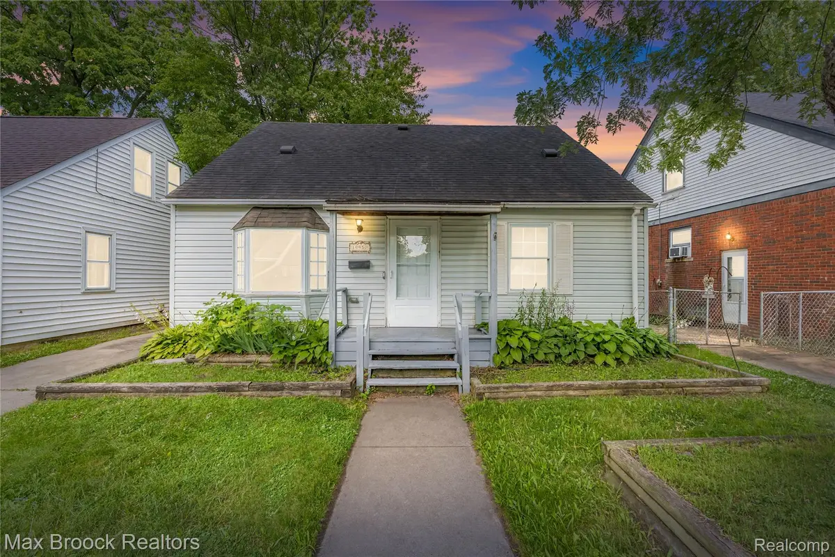 19950 Norborne, Redford, MI 48240 - #1