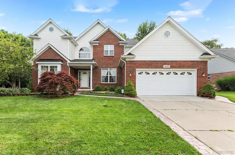 36510 Orchard Lake Drive, New Baltimore, MI 48047 - #2