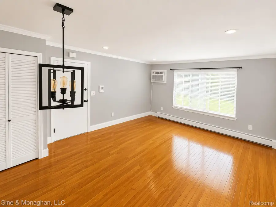 433 Miller Avenue #203, Rochester, MI 48307 - #2