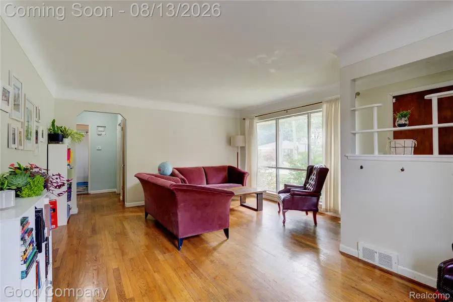220 N Webik Avenue, Clawson, MI 48017 - #2
