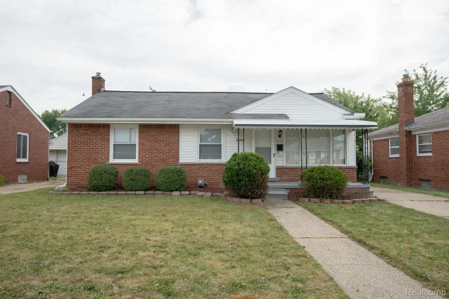 28740 Edward Street, Roseville, MI 48066 - #2