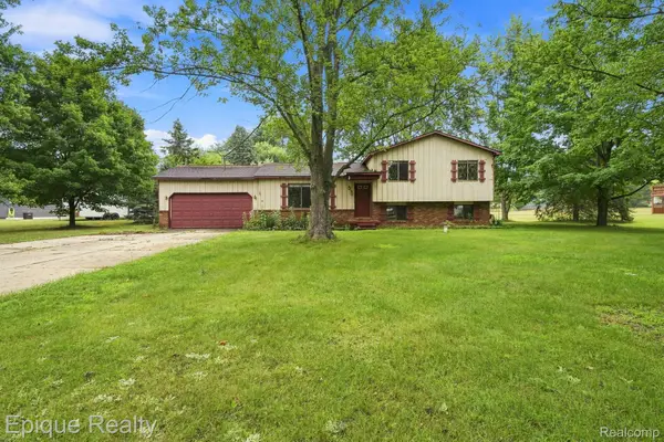 8534 Tim Tam Trail, Flushing, MI 48433