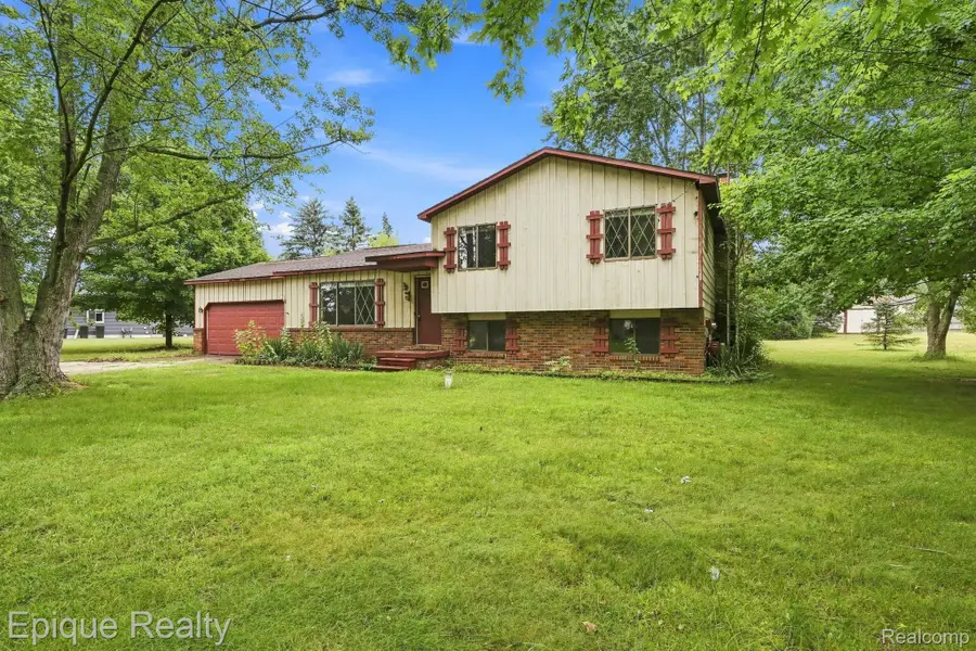 8534 Tim Tam Trail, Flushing, MI 48433 - #2
