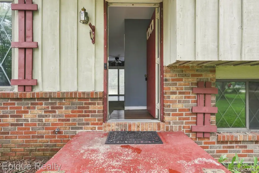 8534 Tim Tam Trail, Flushing, MI 48433 - #3