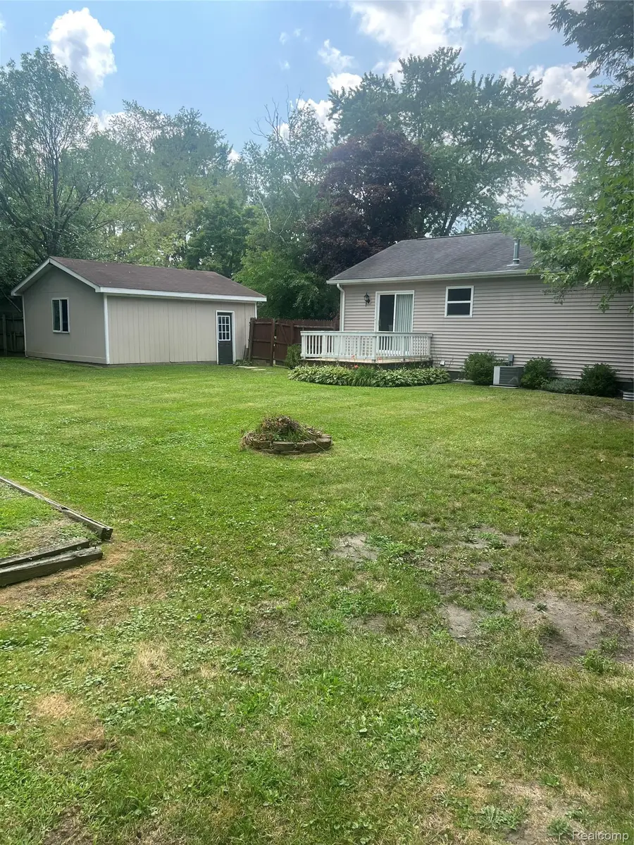 1533 Vermont Avenue, Marysville, MI 48040 - #2