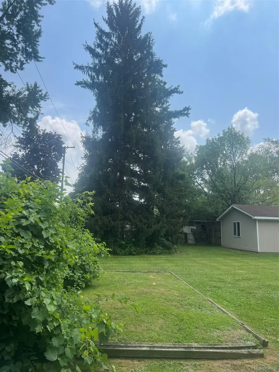 1533 Vermont Avenue, Marysville, MI 48040 - #3