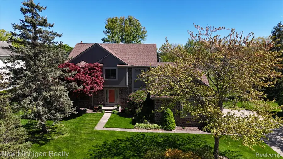 22200 Heatheridge, Farmington Hills, MI 48167 - #2