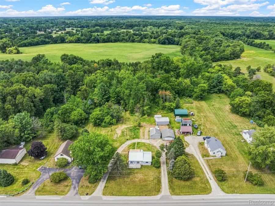 6163 N State Road, Davison, MI 48423 - #2