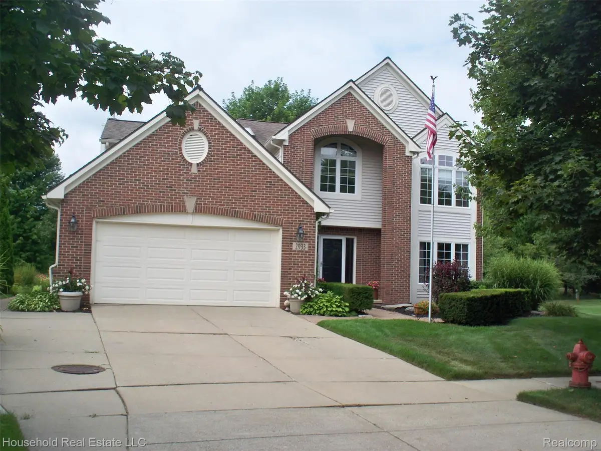 2933 Augusta Drive, Commerce Township, MI 48382 - #1