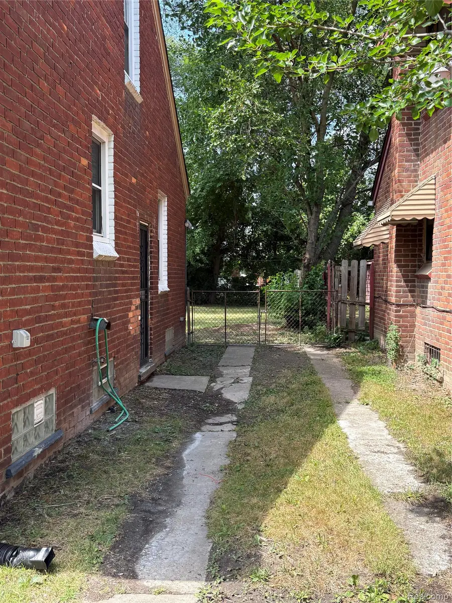 19937 Stansbury Street, Detroit, MI 48235 - #3