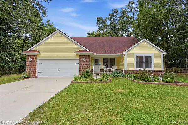 10557 Monticello Road, Pinckney, MI 48169