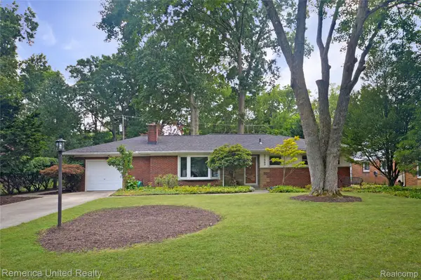 21543 Mahon Drive, Southfield, MI 48075