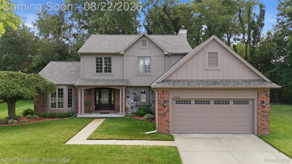 29582 English Way, Novi, MI 48377 - #1