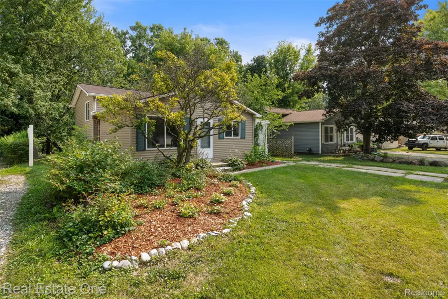 718 Miller Road, Orion, MI 48362 - #3
