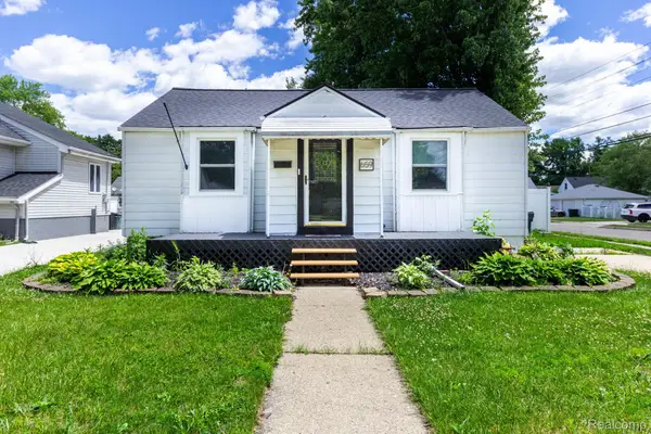 659 Gargantua Avenue, Clawson, MI 48017