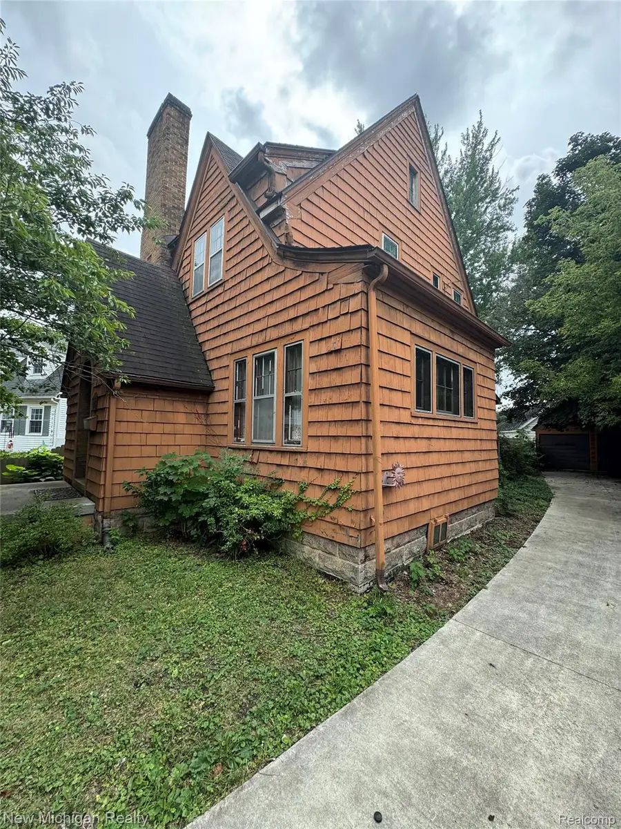 2002 Mountain Avenue, Flint, MI 48503 - #2