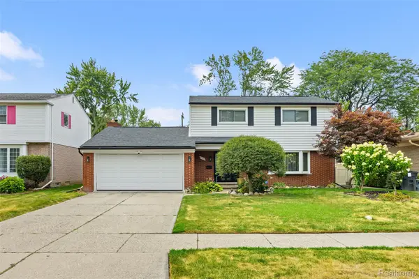 19928 Fleetwood Drive, HarperWoods, MI 48225