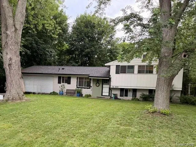 29191 Bannockburn Street, Farmington, MI 48334 - #3