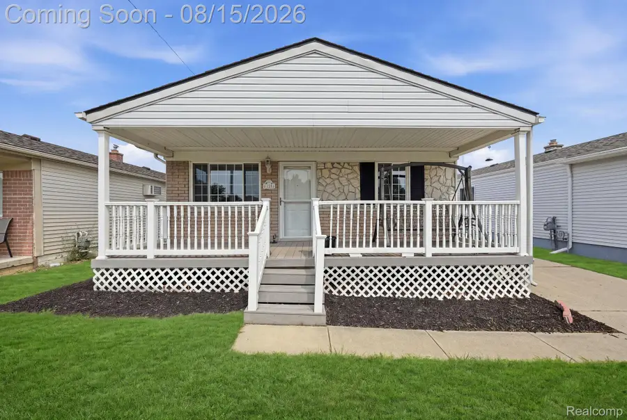 20147 Lakeworth Street, Roseville, MI 48066 - #3