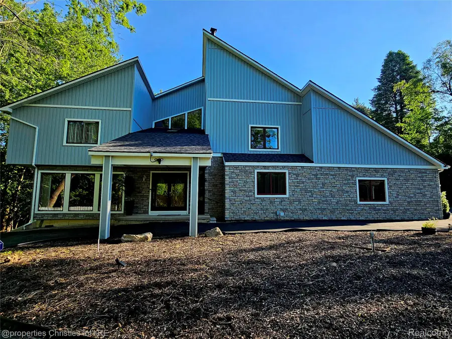 1830 Lone Pine Road, Bloomfield, MI 48302 - #2