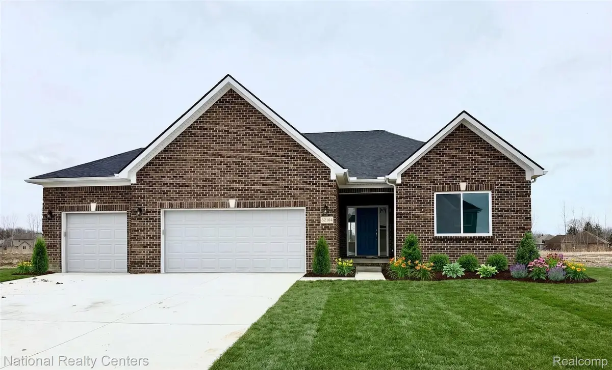 24 Woodland Meadows, Chesterfield, MI 48047 - #1