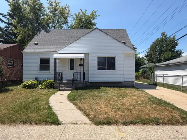 29295 Hillview Street, Roseville, MI 48066