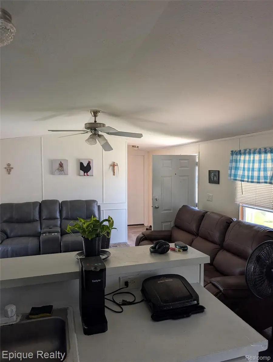 952 Cour Retta Street, Warren, MI 48091 - #3
