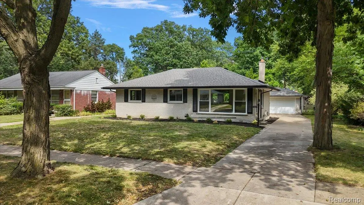 27626 Lexington Parkway, Southfield, MI 48076 - #1