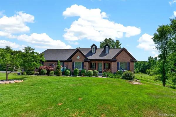 2660 Scenic Meadows Drive, Ortonville, MI 48462