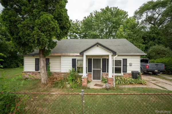 22211 Grandy Street, ClintonTownship, MI 48035