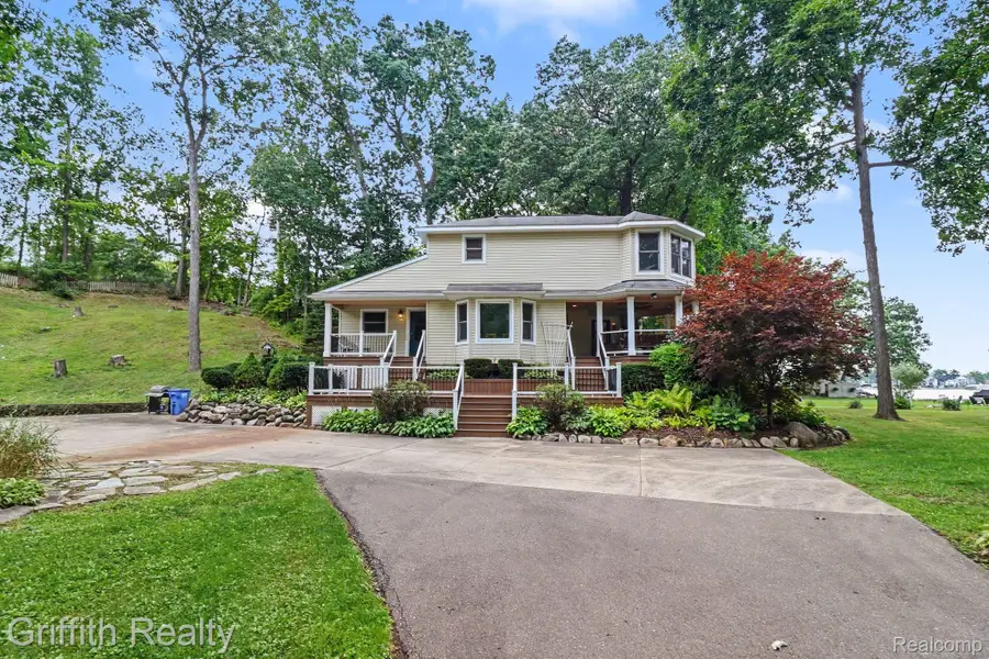 4550 Clifford Road, Brighton, MI 48116 - #3