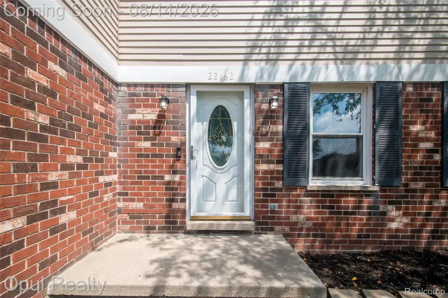 22162 Provincial Street, Woodhaven, MI 48183 - #3